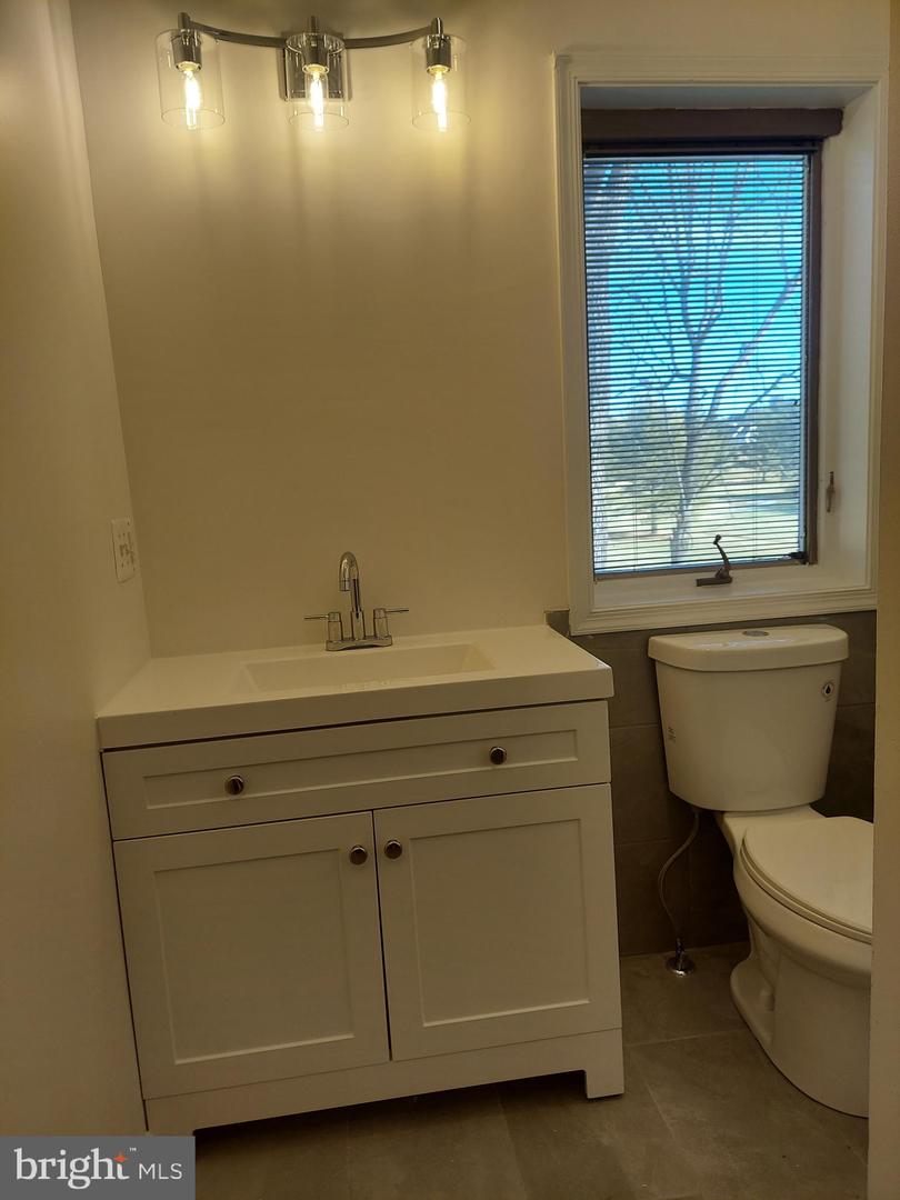 388 BOWLING GREEN RD, FRONT ROYAL, Virginia 22630, 4 Bedrooms Bedrooms, ,3 BathroomsBathrooms,Residential,For sale,388 BOWLING GREEN RD,VAWR2012894 MLS # VAWR2012894