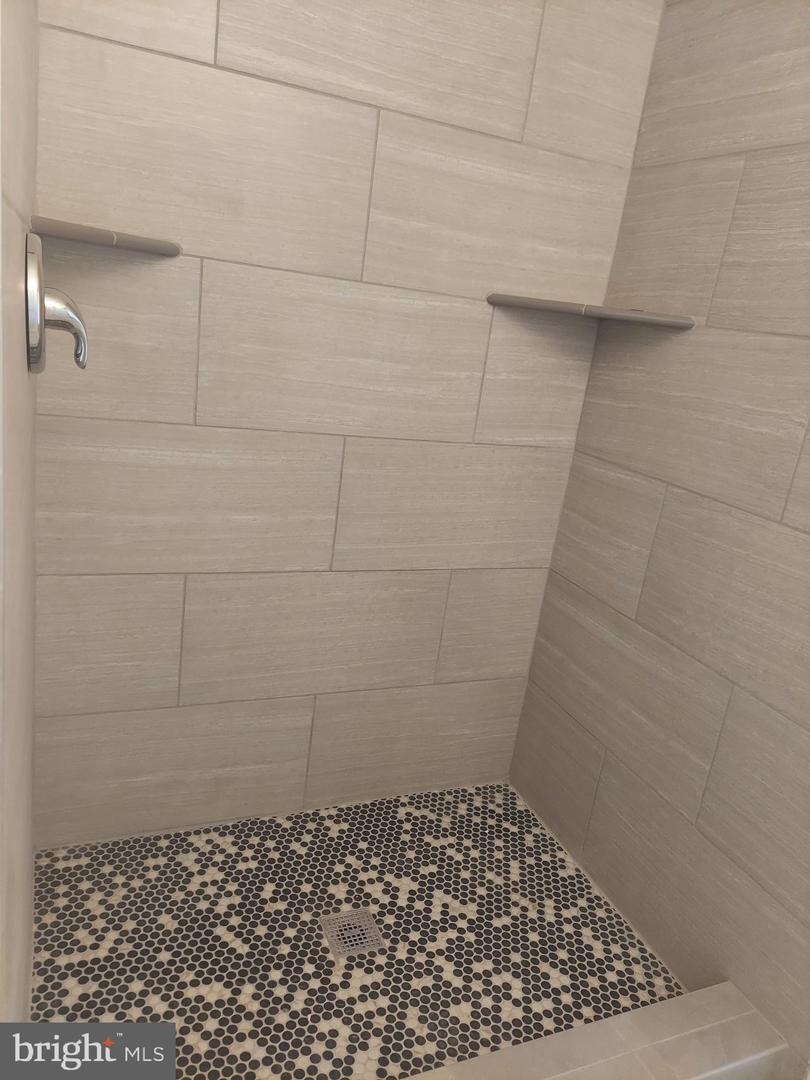 388 BOWLING GREEN RD, FRONT ROYAL, Virginia 22630, 4 Bedrooms Bedrooms, ,3 BathroomsBathrooms,Residential,For sale,388 BOWLING GREEN RD,VAWR2012894 MLS # VAWR2012894