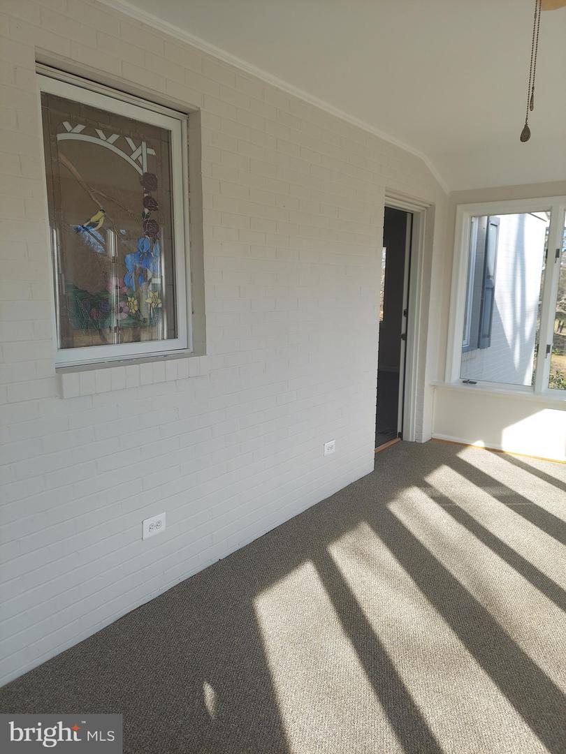 388 BOWLING GREEN RD, FRONT ROYAL, Virginia 22630, 4 Bedrooms Bedrooms, ,3 BathroomsBathrooms,Residential,For sale,388 BOWLING GREEN RD,VAWR2012894 MLS # VAWR2012894