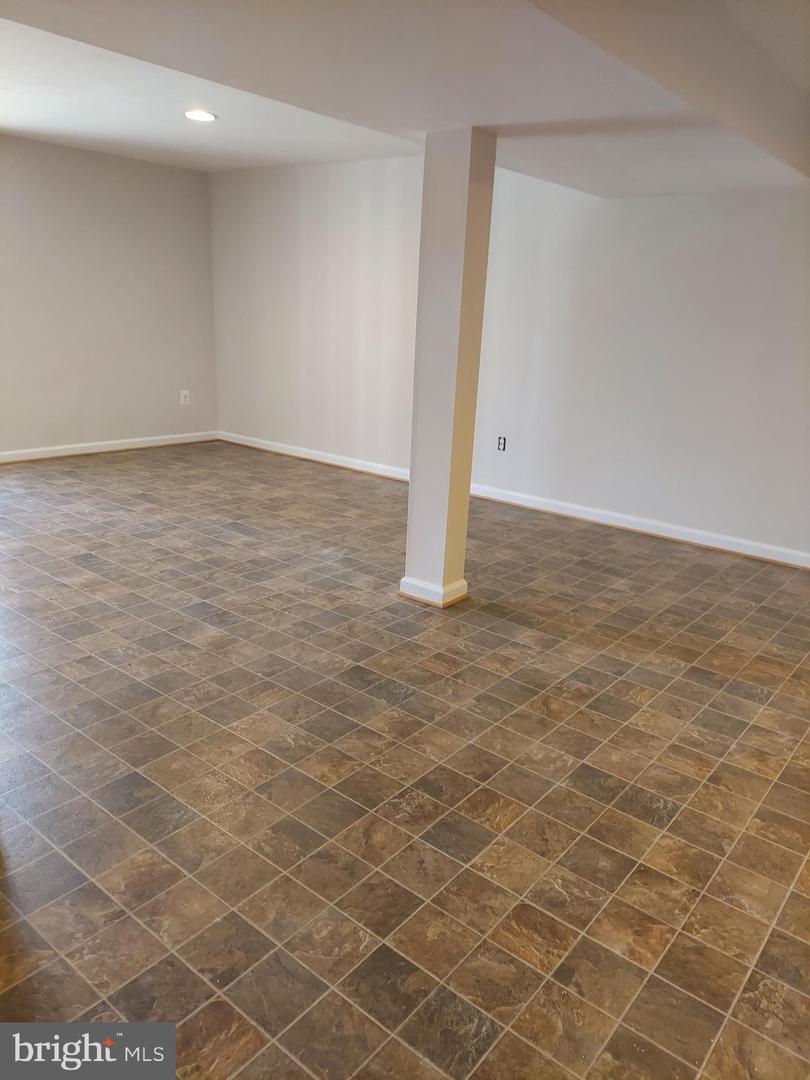 388 BOWLING GREEN RD, FRONT ROYAL, Virginia 22630, 4 Bedrooms Bedrooms, ,3 BathroomsBathrooms,Residential,For sale,388 BOWLING GREEN RD,VAWR2012894 MLS # VAWR2012894