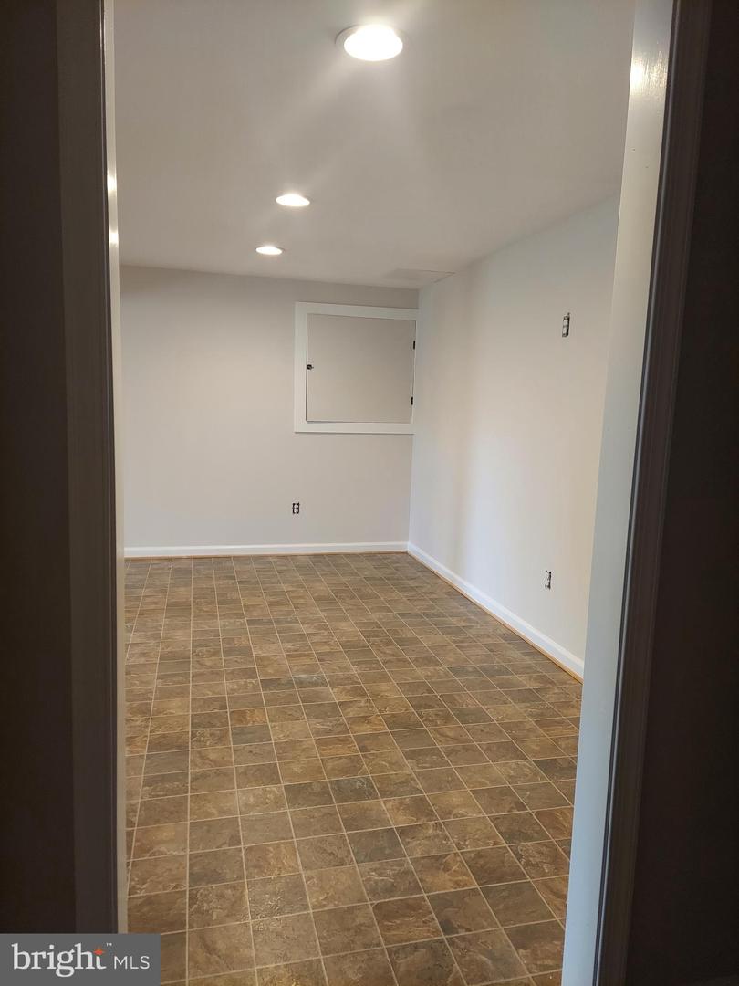 388 BOWLING GREEN RD, FRONT ROYAL, Virginia 22630, 4 Bedrooms Bedrooms, ,3 BathroomsBathrooms,Residential,For sale,388 BOWLING GREEN RD,VAWR2012894 MLS # VAWR2012894