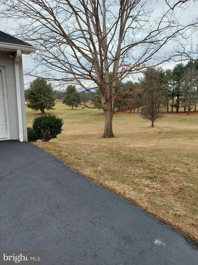 388 BOWLING GREEN RD, FRONT ROYAL, Virginia 22630, 4 Bedrooms Bedrooms, ,3 BathroomsBathrooms,Residential,For sale,388 BOWLING GREEN RD,VAWR2012894 MLS # VAWR2012894