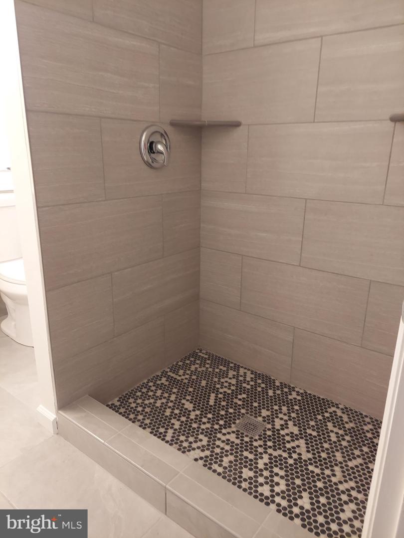 388 BOWLING GREEN RD, FRONT ROYAL, Virginia 22630, 4 Bedrooms Bedrooms, ,3 BathroomsBathrooms,Residential,For sale,388 BOWLING GREEN RD,VAWR2012894 MLS # VAWR2012894