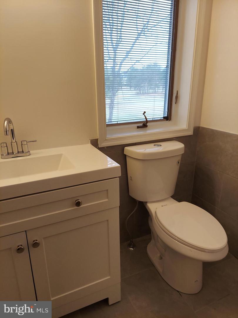 388 BOWLING GREEN RD, FRONT ROYAL, Virginia 22630, 4 Bedrooms Bedrooms, ,3 BathroomsBathrooms,Residential,For sale,388 BOWLING GREEN RD,VAWR2012894 MLS # VAWR2012894