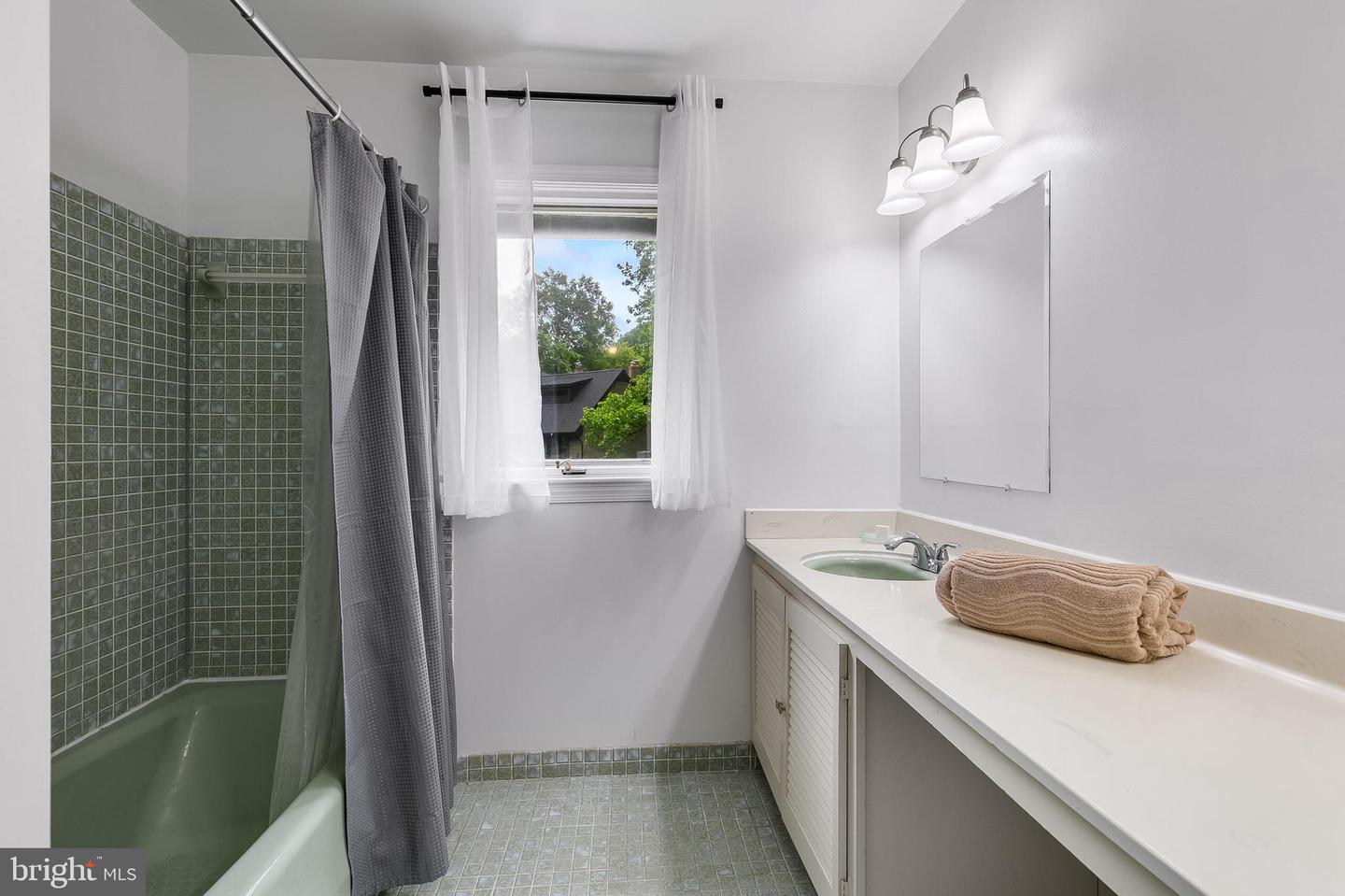 4054 41ST ST, MCLEAN, Virginia 22101, 6 Bedrooms Bedrooms, ,3 BathroomsBathrooms,Residential,For sale,4054 41ST ST,VAFX2281780 MLS # VAFX2281780