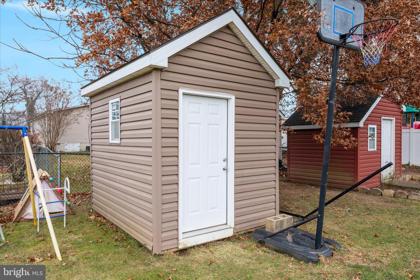 534 N KENT ST, WINCHESTER, Virginia 22601, 3 Bedrooms Bedrooms, ,1 BathroomBathrooms,Residential,For sale,534 N KENT ST,VAWI2009588 MLS # VAWI2009588 534 N KENT ST, WINCHESTER, Virginia 22601, 3 Bedrooms Bedrooms, ,1 BathroomBathrooms,Residential,For sale,534 N KENT ST,VAWI2009588 MLS # VAWI2009588