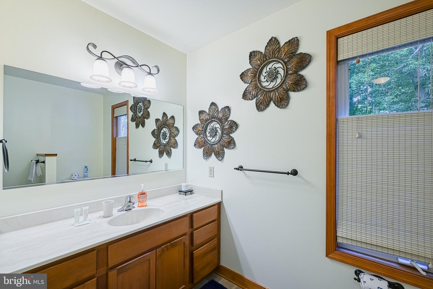 5500 DOGWOOD TREE LN, MINERAL, Virginia 23117, 5 Bedrooms Bedrooms, 12 Rooms Rooms,3 BathroomsBathrooms,Residential,For sale,5500 DOGWOOD TREE LN,VASP2038128 MLS # VASP2038128