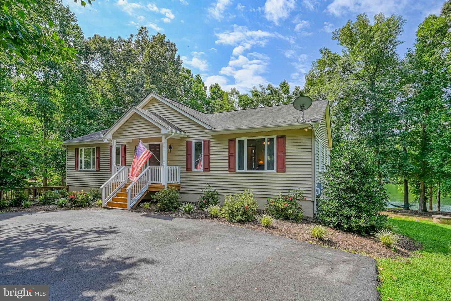 5500 DOGWOOD TREE LN, MINERAL, Virginia 23117, 5 Bedrooms Bedrooms, 12 Rooms Rooms,3 BathroomsBathrooms,Residential,For sale,5500 DOGWOOD TREE LN,VASP2038128 MLS # VASP2038128