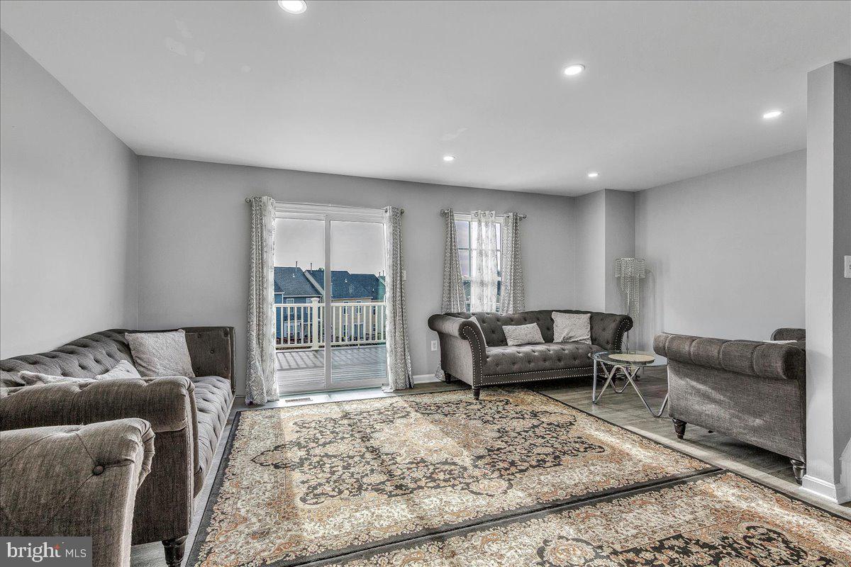 12729 HUNTERBROOK DR, WOODBRIDGE, Virginia 22192, 3 Bedrooms Bedrooms, ,3 BathroomsBathrooms,Residential,For sale,12729 HUNTERBROOK DR,VAPW2109154 MLS # VAPW2109154