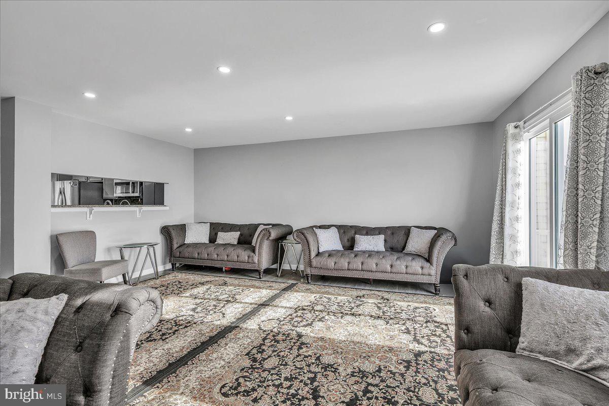 12729 HUNTERBROOK DR, WOODBRIDGE, Virginia 22192, 3 Bedrooms Bedrooms, ,3 BathroomsBathrooms,Residential,For sale,12729 HUNTERBROOK DR,VAPW2109154 MLS # VAPW2109154