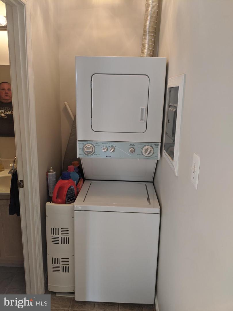 635 WATERLOO RD #231, WARRENTON, Virginia 20186, 1 Bedroom Bedrooms, 2 Rooms Rooms,1 BathroomBathrooms,Residential,For sale,635 WATERLOO RD #231,VAFQ2019938 MLS # VAFQ2019938