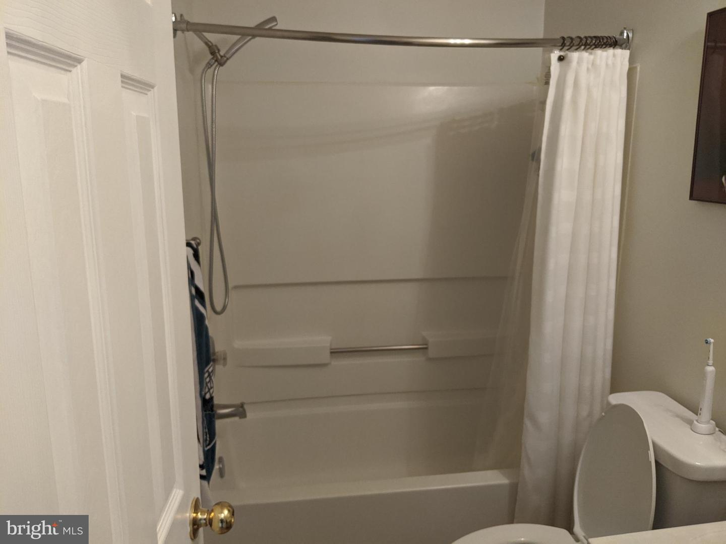 635 WATERLOO RD #231, WARRENTON, Virginia 20186, 1 Bedroom Bedrooms, 2 Rooms Rooms,1 BathroomBathrooms,Residential,For sale,635 WATERLOO RD #231,VAFQ2019938 MLS # VAFQ2019938