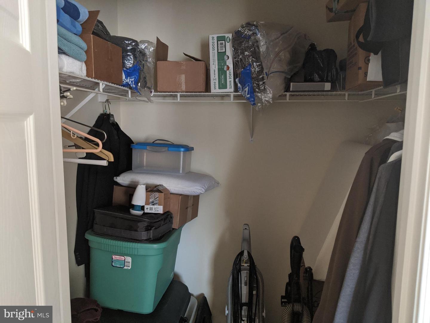 635 WATERLOO RD #231, WARRENTON, Virginia 20186, 1 Bedroom Bedrooms, 2 Rooms Rooms,1 BathroomBathrooms,Residential,For sale,635 WATERLOO RD #231,VAFQ2019938 MLS # VAFQ2019938