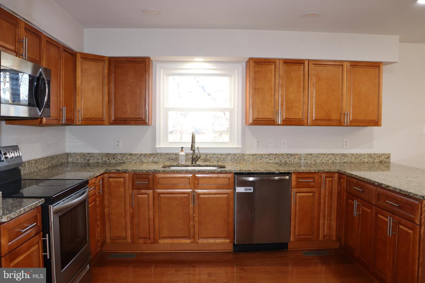 8918 BURWELL RD, NOKESVILLE, Virginia 20181, 4 Bedrooms Bedrooms, ,3 BathroomsBathrooms,Residential,For sale,8918 BURWELL RD,VAPW2109268 MLS # VAPW2109268