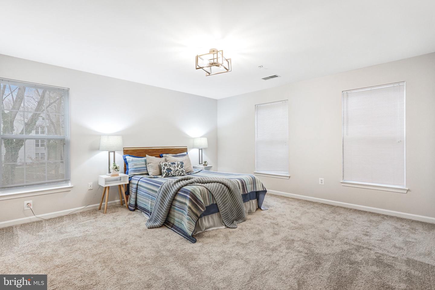 7532-F COXTON CT #126, ALEXANDRIA, Virginia 22306, 2 Bedrooms Bedrooms, ,2 BathroomsBathrooms,Residential,For sale,7532-F COXTON CT #126,VAFX2282820 MLS # VAFX2282820