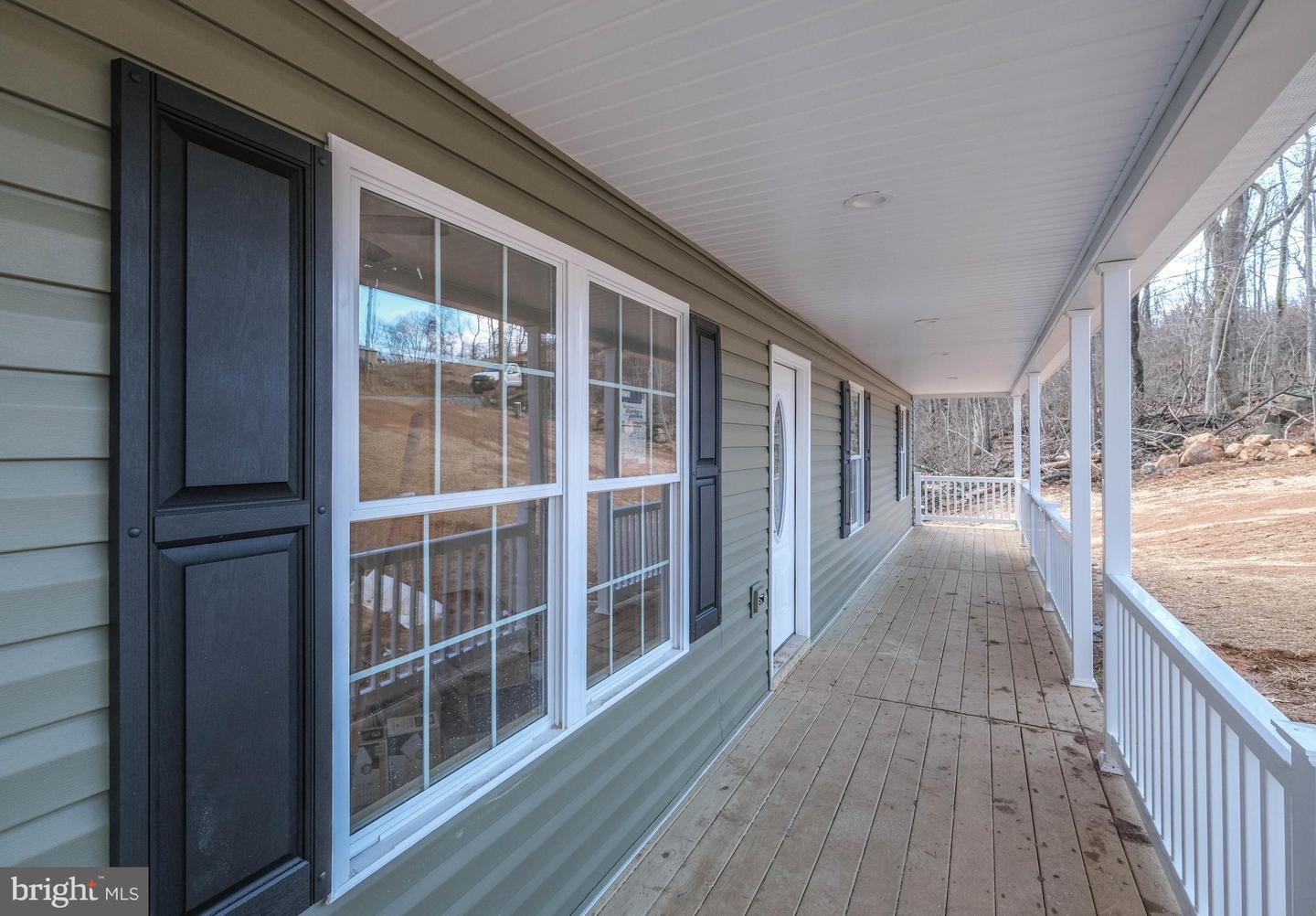 928 HIGH TOP RD, LINDEN, Virginia 22642, 3 Bedrooms Bedrooms, ,2 BathroomsBathrooms,Residential,For sale,928 HIGH TOP RD,VAWR2012978 MLS # VAWR2012978