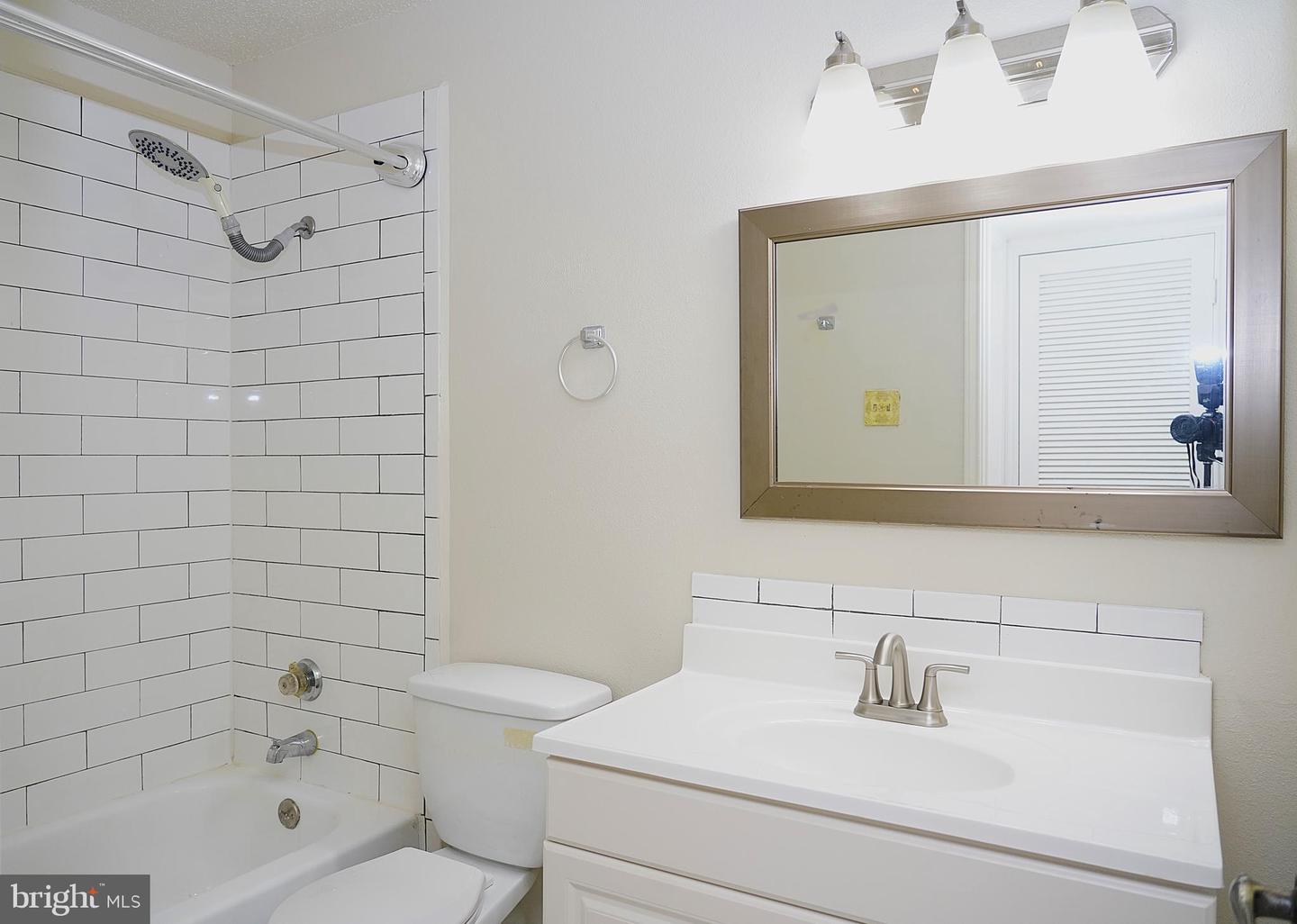 1532 LINCOLN WAY #203, MCLEAN, Virginia 22102, 1 Bedroom Bedrooms, ,1 BathroomBathrooms,Residential,For sale,1532 LINCOLN WAY #203,VAFX2282860 MLS # VAFX2282860