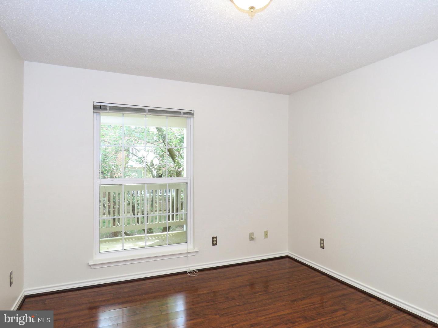 1532 LINCOLN WAY #203, MCLEAN, Virginia 22102, 1 Bedroom Bedrooms, ,1 BathroomBathrooms,Residential,For sale,1532 LINCOLN WAY #203,VAFX2282860 MLS # VAFX2282860