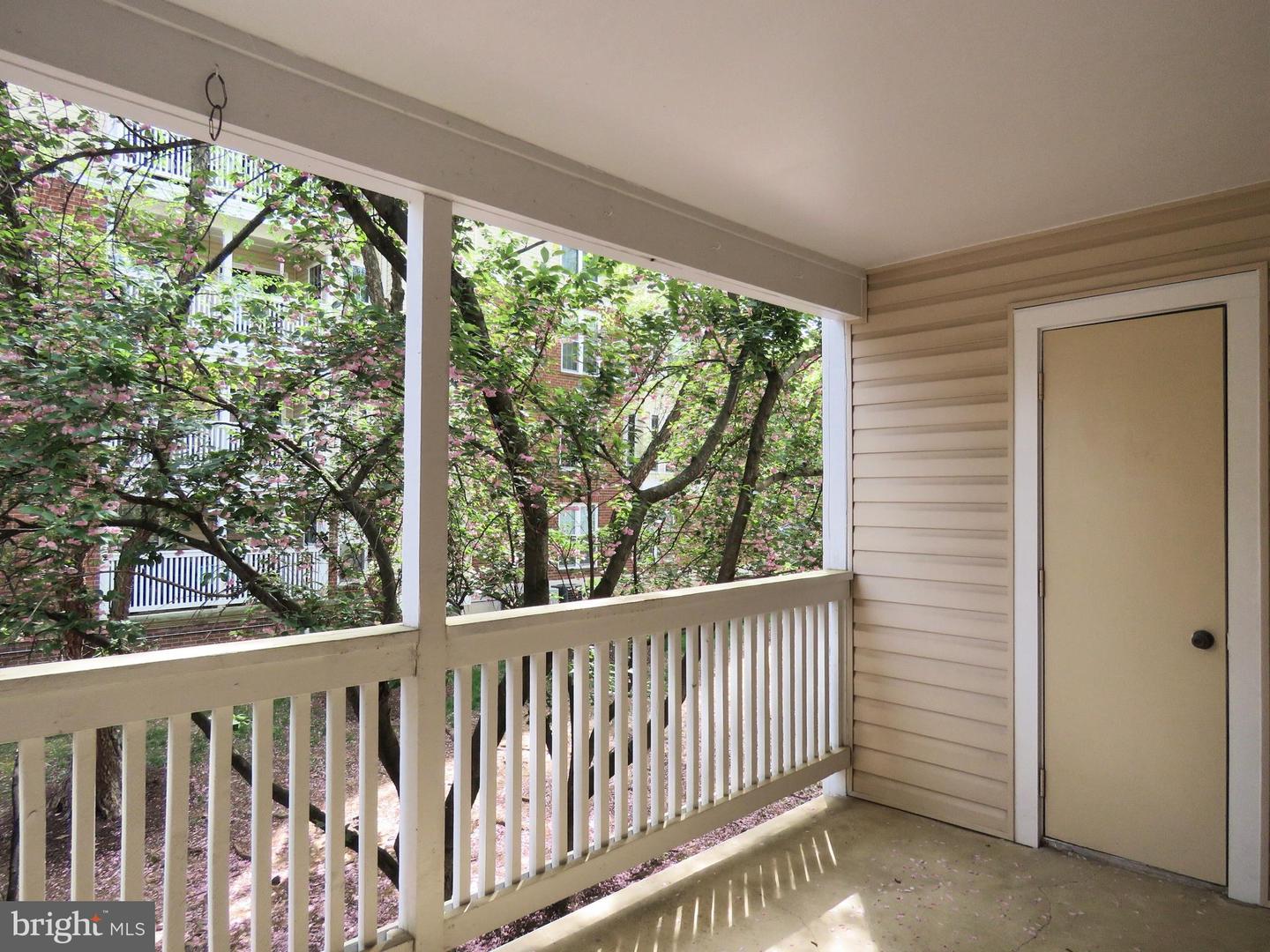 1532 LINCOLN WAY #203, MCLEAN, Virginia 22102, 1 Bedroom Bedrooms, ,1 BathroomBathrooms,Residential,For sale,1532 LINCOLN WAY #203,VAFX2282860 MLS # VAFX2282860