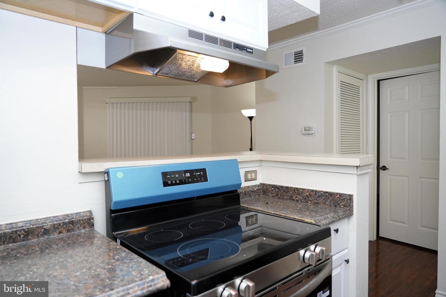 1532 LINCOLN WAY #203, MCLEAN, Virginia 22102, 1 Bedroom Bedrooms, ,1 BathroomBathrooms,Residential,For sale,1532 LINCOLN WAY #203,VAFX2282860 MLS # VAFX2282860