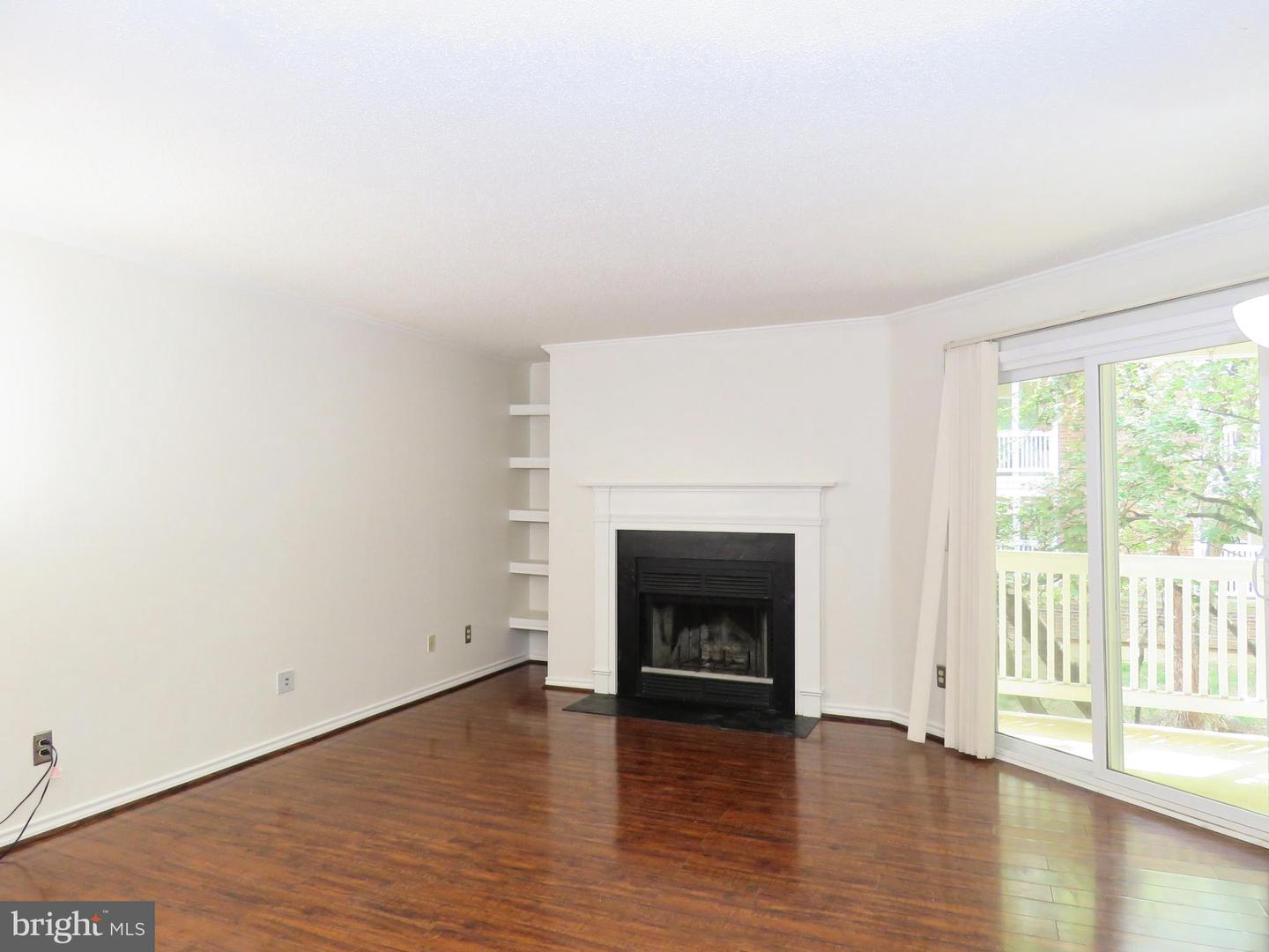 1532 LINCOLN WAY #203, MCLEAN, Virginia 22102, 1 Bedroom Bedrooms, ,1 BathroomBathrooms,Residential,For sale,1532 LINCOLN WAY #203,VAFX2282860 MLS # VAFX2282860