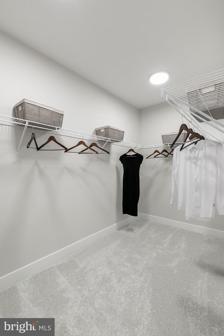 23664 HAVELOCK WALK TER #205, ASHBURN, Virginia 20148, 2 Bedrooms Bedrooms, ,2 BathroomsBathrooms,Residential,For sale,23664 HAVELOCK WALK TER #205,VALO2112548 MLS # VALO2112548