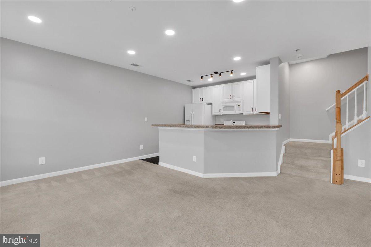 5995-B TERRAPIN PL #301, ALEXANDRIA, Virginia 22310, 2 Bedrooms Bedrooms, 2 Rooms Rooms,2 BathroomsBathrooms,Residential,For sale,5995-B TERRAPIN PL #301,VAFX2282918 MLS # VAFX2282918