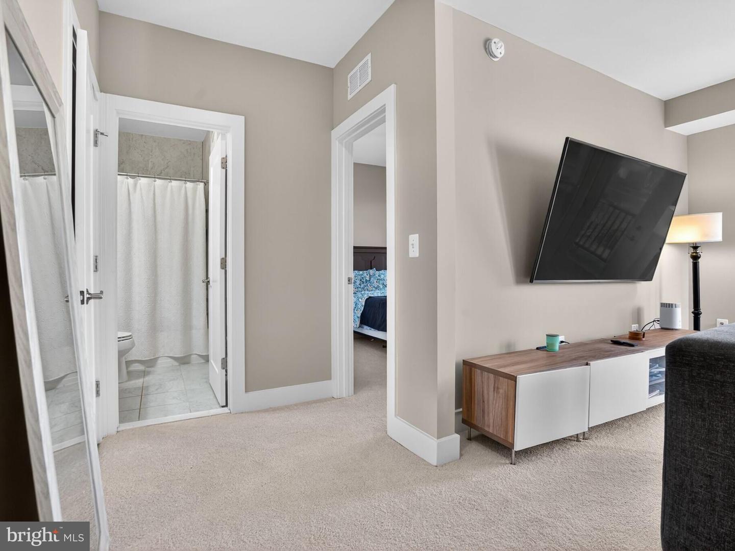 55 SILVERWAY DR #48, HERNDON, Virginia 20170, 2 Bedrooms Bedrooms, ,2 BathroomsBathrooms,Residential,For sale,55 SILVERWAY DR #48,VAFX2282922 MLS # VAFX2282922