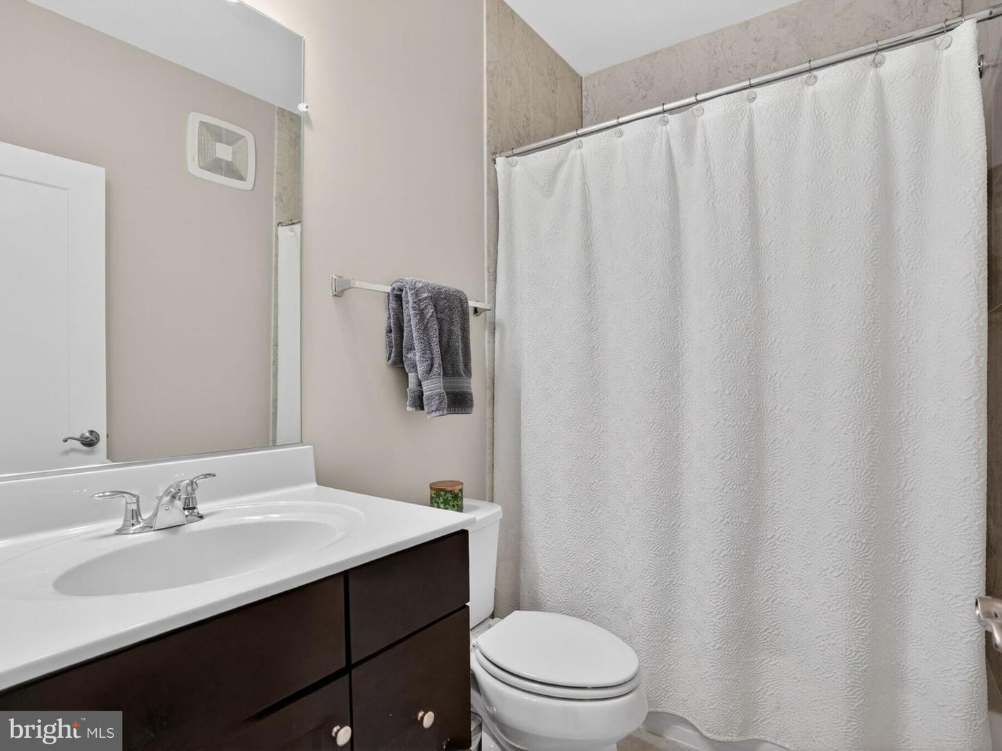 55 SILVERWAY DR #48, HERNDON, Virginia 20170, 2 Bedrooms Bedrooms, ,2 BathroomsBathrooms,Residential,For sale,55 SILVERWAY DR #48,VAFX2282922 MLS # VAFX2282922