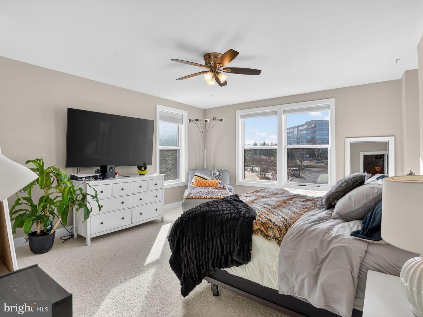 55 SILVERWAY DR #48, HERNDON, Virginia 20170, 2 Bedrooms Bedrooms, ,2 BathroomsBathrooms,Residential,For sale,55 SILVERWAY DR #48,VAFX2282922 MLS # VAFX2282922