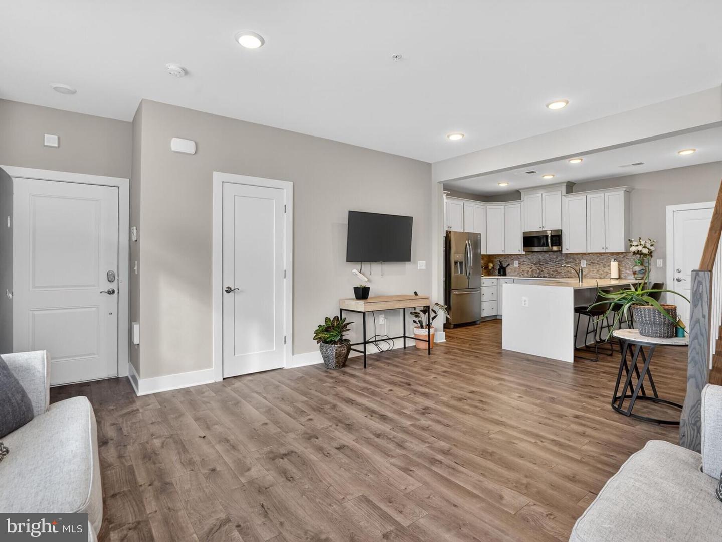 55 SILVERWAY DR #48, HERNDON, Virginia 20170, 2 Bedrooms Bedrooms, ,2 BathroomsBathrooms,Residential,For sale,55 SILVERWAY DR #48,VAFX2282922 MLS # VAFX2282922