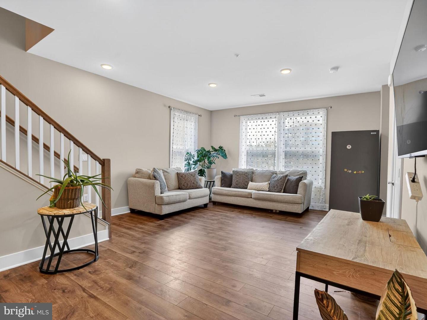 55 SILVERWAY DR #48, HERNDON, Virginia 20170, 2 Bedrooms Bedrooms, ,2 BathroomsBathrooms,Residential,For sale,55 SILVERWAY DR #48,VAFX2282922 MLS # VAFX2282922