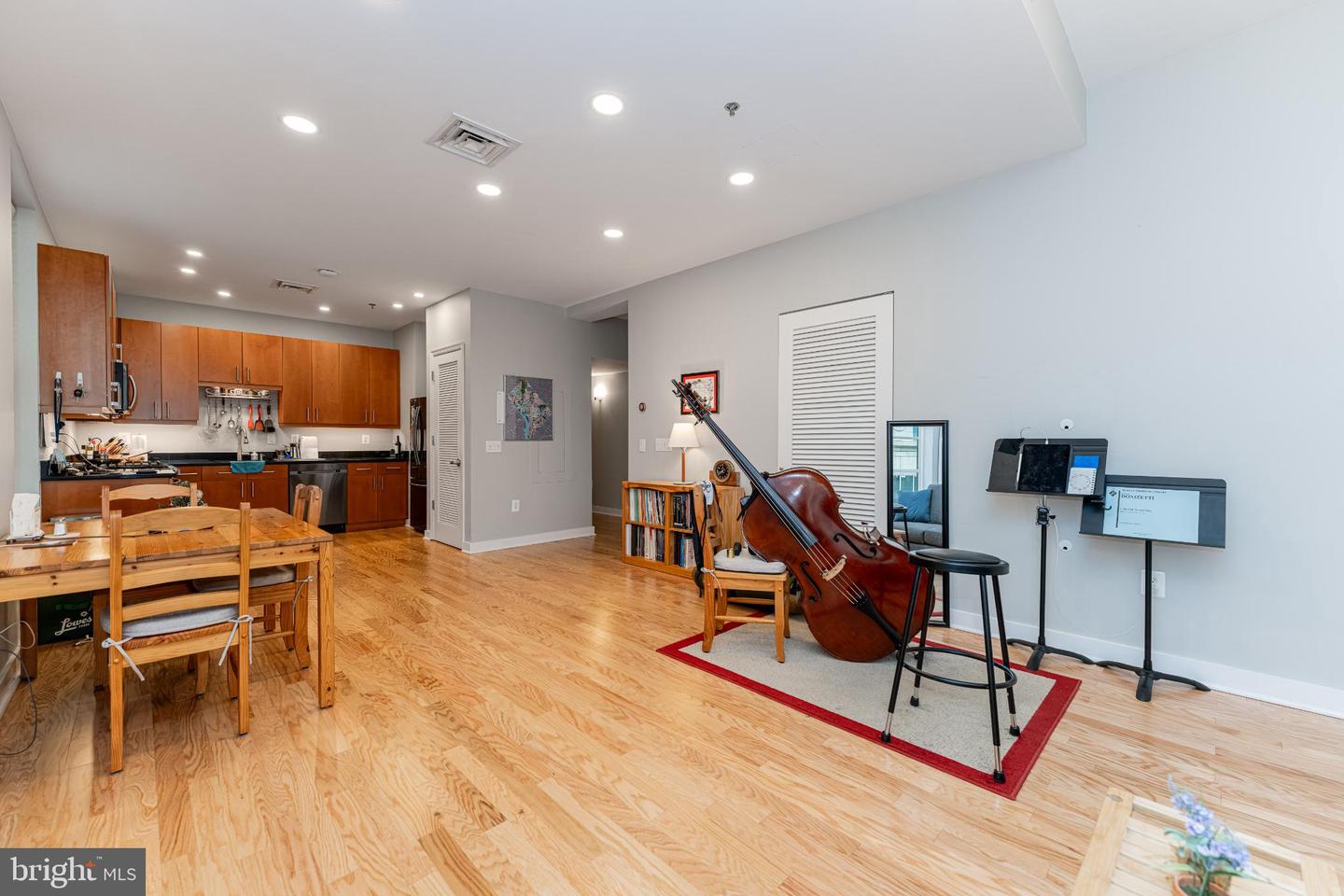 675 E ST NW #350, WASHINGTON, District Of Columbia 20004, 1 Bedroom Bedrooms, 6 Rooms Rooms,1 BathroomBathrooms,Residential,For sale,675 E ST NW #350,DCDC2235400 MLS # DCDC2235400
