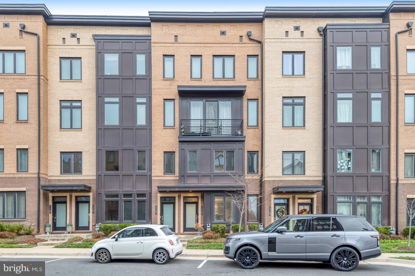 23586 WATERFORD DOWNS TER, ASHBURN, Virginia 20148, 3 Bedrooms Bedrooms, ,2 BathroomsBathrooms,Residential,For sale,23586 WATERFORD DOWNS TER,VALO2112552 MLS # VALO2112552