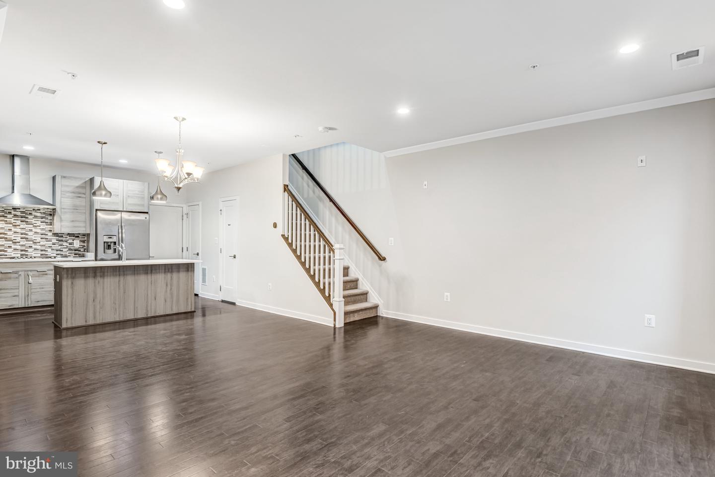 23586 WATERFORD DOWNS TER, ASHBURN, Virginia 20148, 3 Bedrooms Bedrooms, ,2 BathroomsBathrooms,Residential,For sale,23586 WATERFORD DOWNS TER,VALO2112552 MLS # VALO2112552