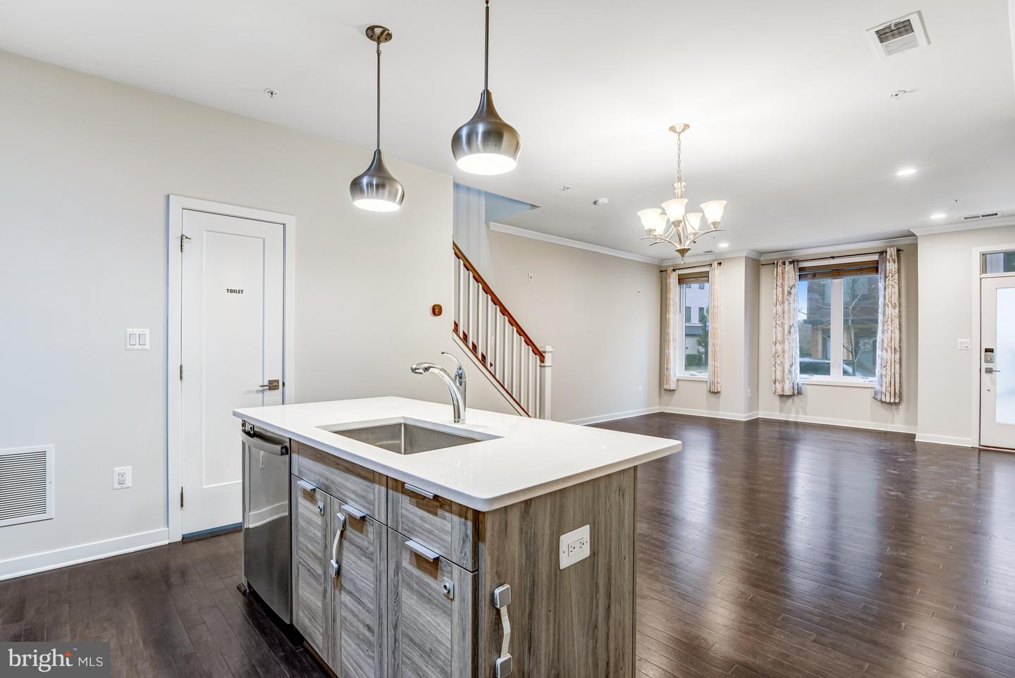 23586 WATERFORD DOWNS TER, ASHBURN, Virginia 20148, 3 Bedrooms Bedrooms, ,2 BathroomsBathrooms,Residential,For sale,23586 WATERFORD DOWNS TER,VALO2112552 MLS # VALO2112552