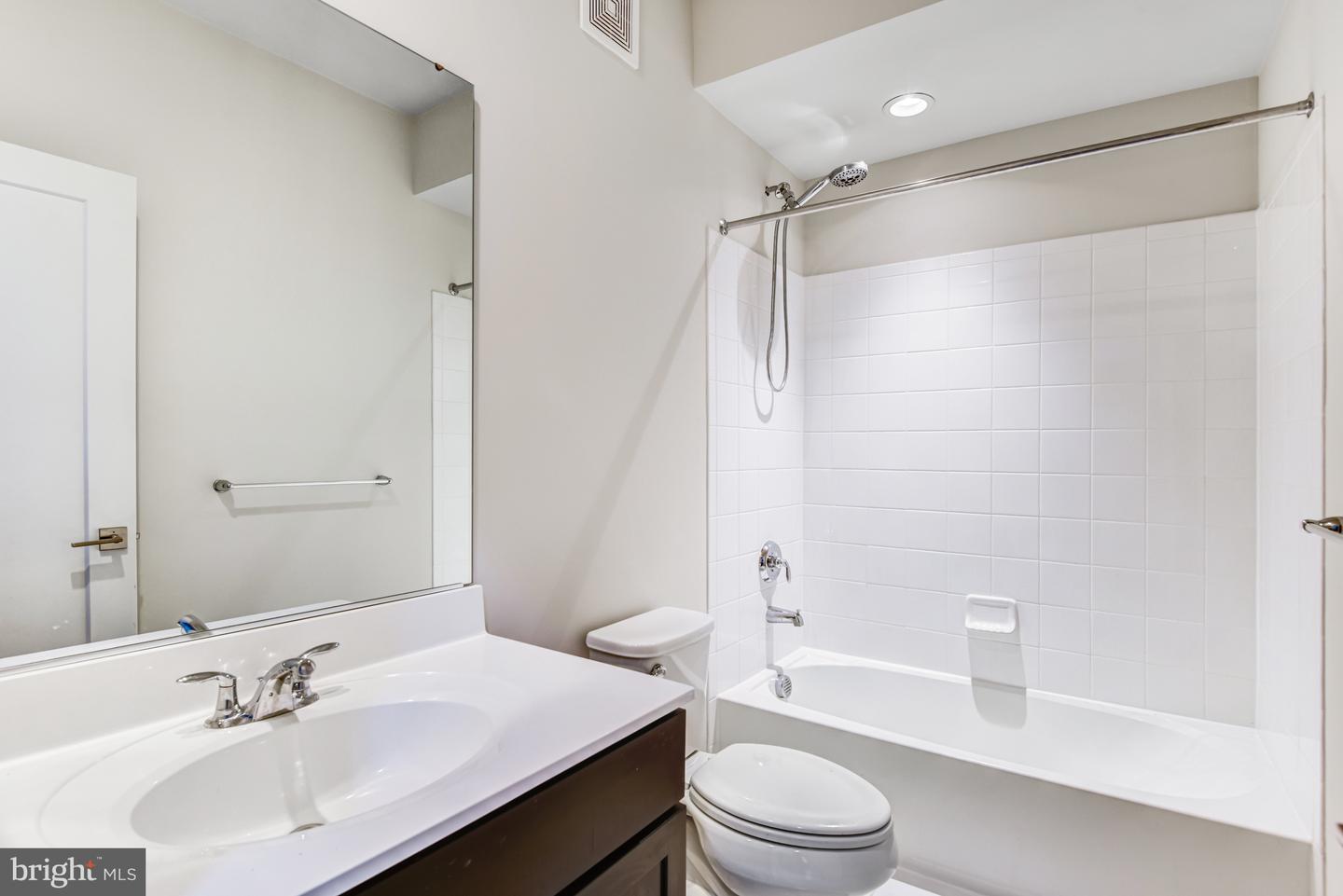 23586 WATERFORD DOWNS TER, ASHBURN, Virginia 20148, 3 Bedrooms Bedrooms, ,2 BathroomsBathrooms,Residential,For sale,23586 WATERFORD DOWNS TER,VALO2112552 MLS # VALO2112552