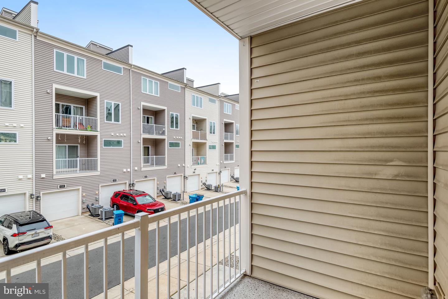 23586 WATERFORD DOWNS TER, ASHBURN, Virginia 20148, 3 Bedrooms Bedrooms, ,2 BathroomsBathrooms,Residential,For sale,23586 WATERFORD DOWNS TER,VALO2112552 MLS # VALO2112552