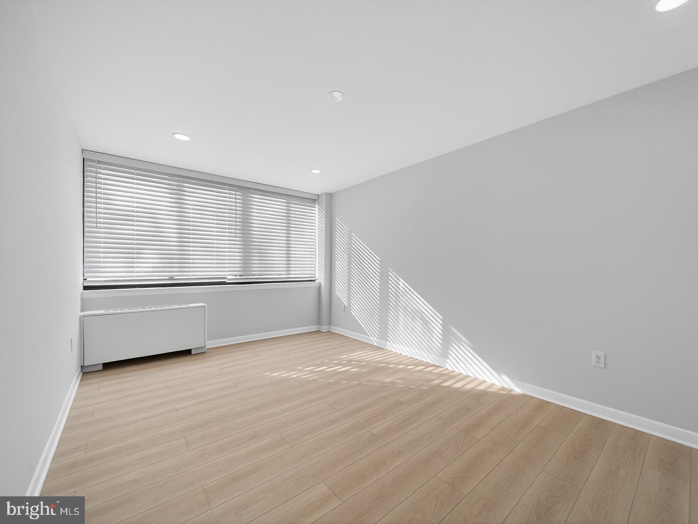 4390 LORCOM LN #410, ARLINGTON, Virginia 22207, 2 Bedrooms Bedrooms, ,1 BathroomBathrooms,Residential,For sale,4390 LORCOM LN #410,VAAR2067006 MLS # VAAR2067006