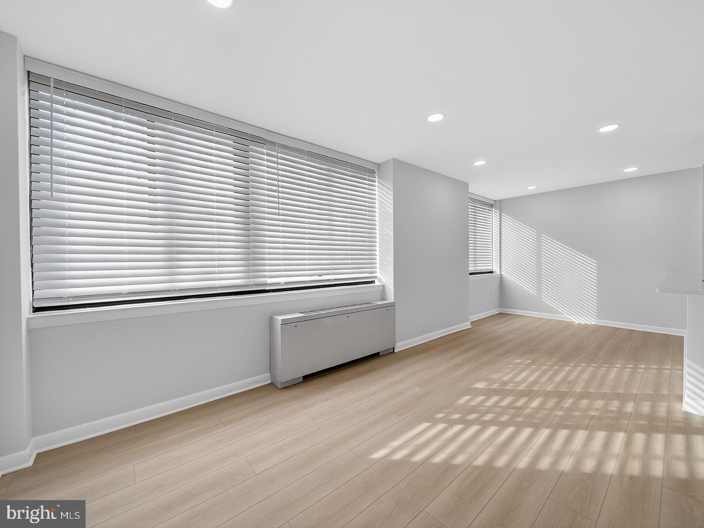 4390 LORCOM LN #410, ARLINGTON, Virginia 22207, 2 Bedrooms Bedrooms, ,1 BathroomBathrooms,Residential,For sale,4390 LORCOM LN #410,VAAR2067006 MLS # VAAR2067006