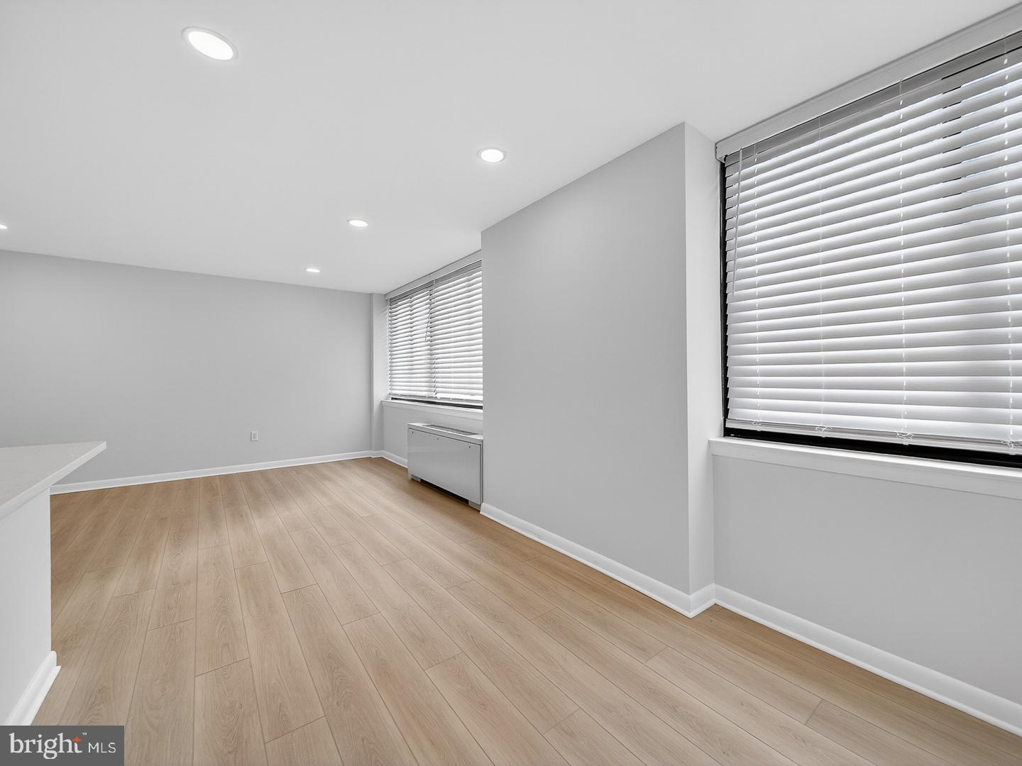 4390 LORCOM LN #410, ARLINGTON, Virginia 22207, 2 Bedrooms Bedrooms, ,1 BathroomBathrooms,Residential,For sale,4390 LORCOM LN #410,VAAR2067006 MLS # VAAR2067006