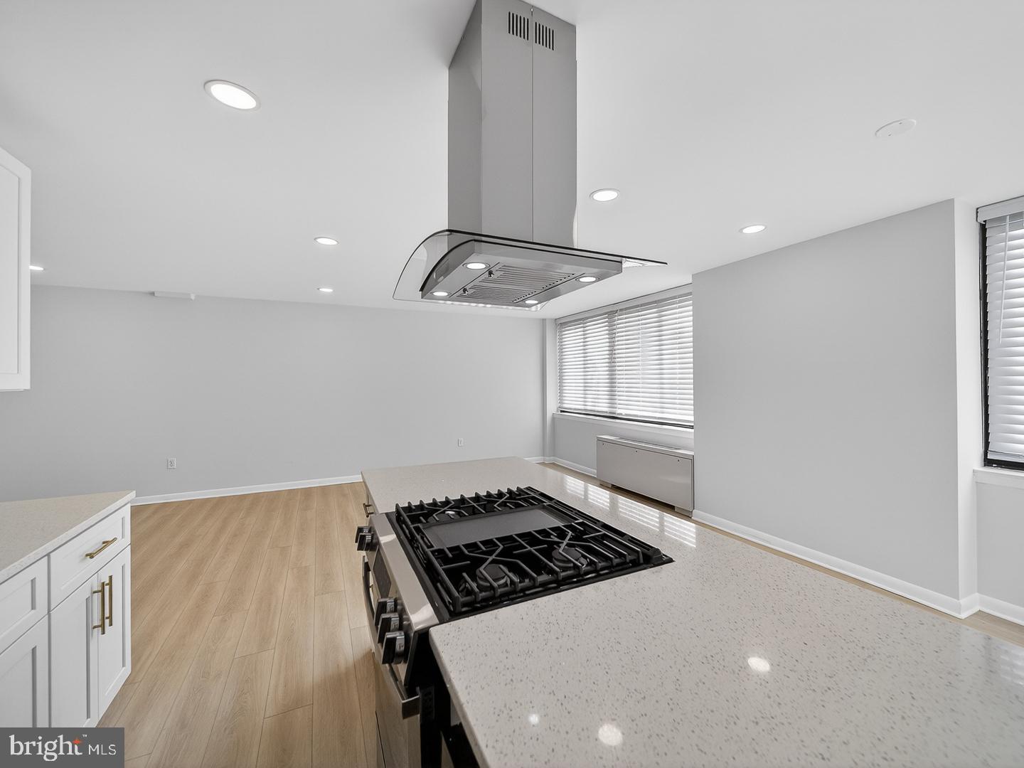 4390 LORCOM LN #410, ARLINGTON, Virginia 22207, 2 Bedrooms Bedrooms, ,1 BathroomBathrooms,Residential,For sale,4390 LORCOM LN #410,VAAR2067006 MLS # VAAR2067006