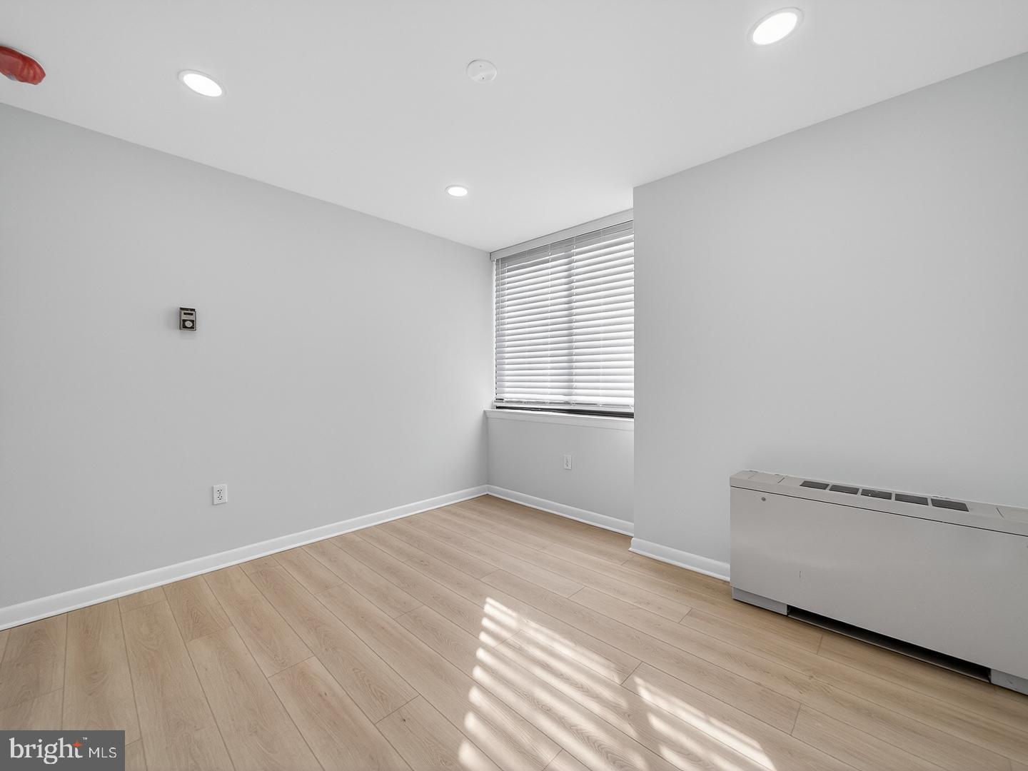 4390 LORCOM LN #410, ARLINGTON, Virginia 22207, 2 Bedrooms Bedrooms, ,1 BathroomBathrooms,Residential,For sale,4390 LORCOM LN #410,VAAR2067006 MLS # VAAR2067006