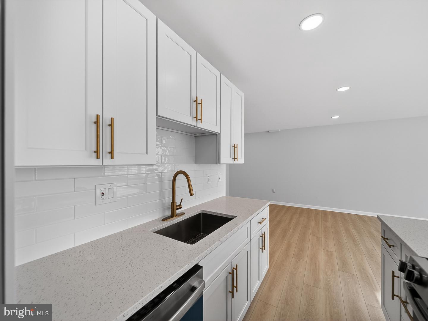 4390 LORCOM LN #410, ARLINGTON, Virginia 22207, 2 Bedrooms Bedrooms, ,1 BathroomBathrooms,Residential,For sale,4390 LORCOM LN #410,VAAR2067006 MLS # VAAR2067006