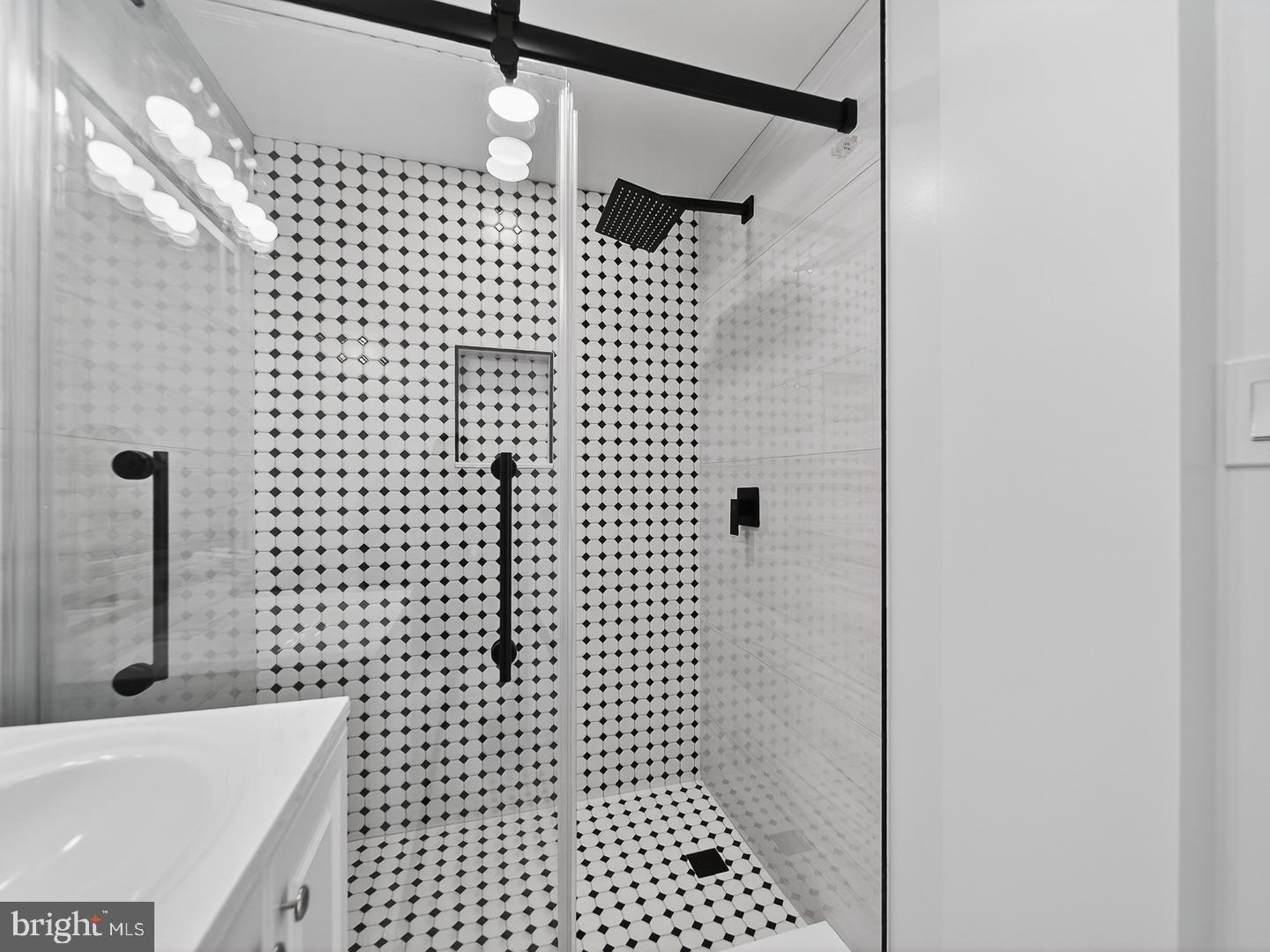 4390 LORCOM LN #410, ARLINGTON, Virginia 22207, 2 Bedrooms Bedrooms, ,1 BathroomBathrooms,Residential,For sale,4390 LORCOM LN #410,VAAR2067006 MLS # VAAR2067006