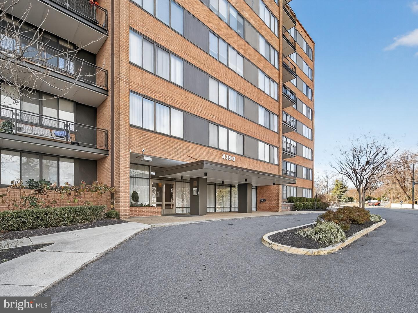 4390 LORCOM LN #410, ARLINGTON, Virginia 22207, 2 Bedrooms Bedrooms, ,1 BathroomBathrooms,Residential,For sale,4390 LORCOM LN #410,VAAR2067006 MLS # VAAR2067006