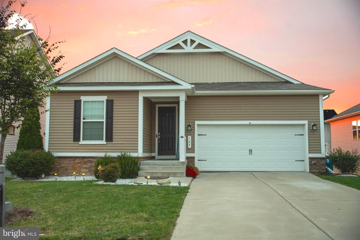 147 WESTCHESTER DR, STEPHENS CITY, Virginia 22655, 5 Bedrooms Bedrooms, ,3 BathroomsBathrooms,Residential,For sale,147 WESTCHESTER DR,VAFV2038526 MLS # VAFV2038526