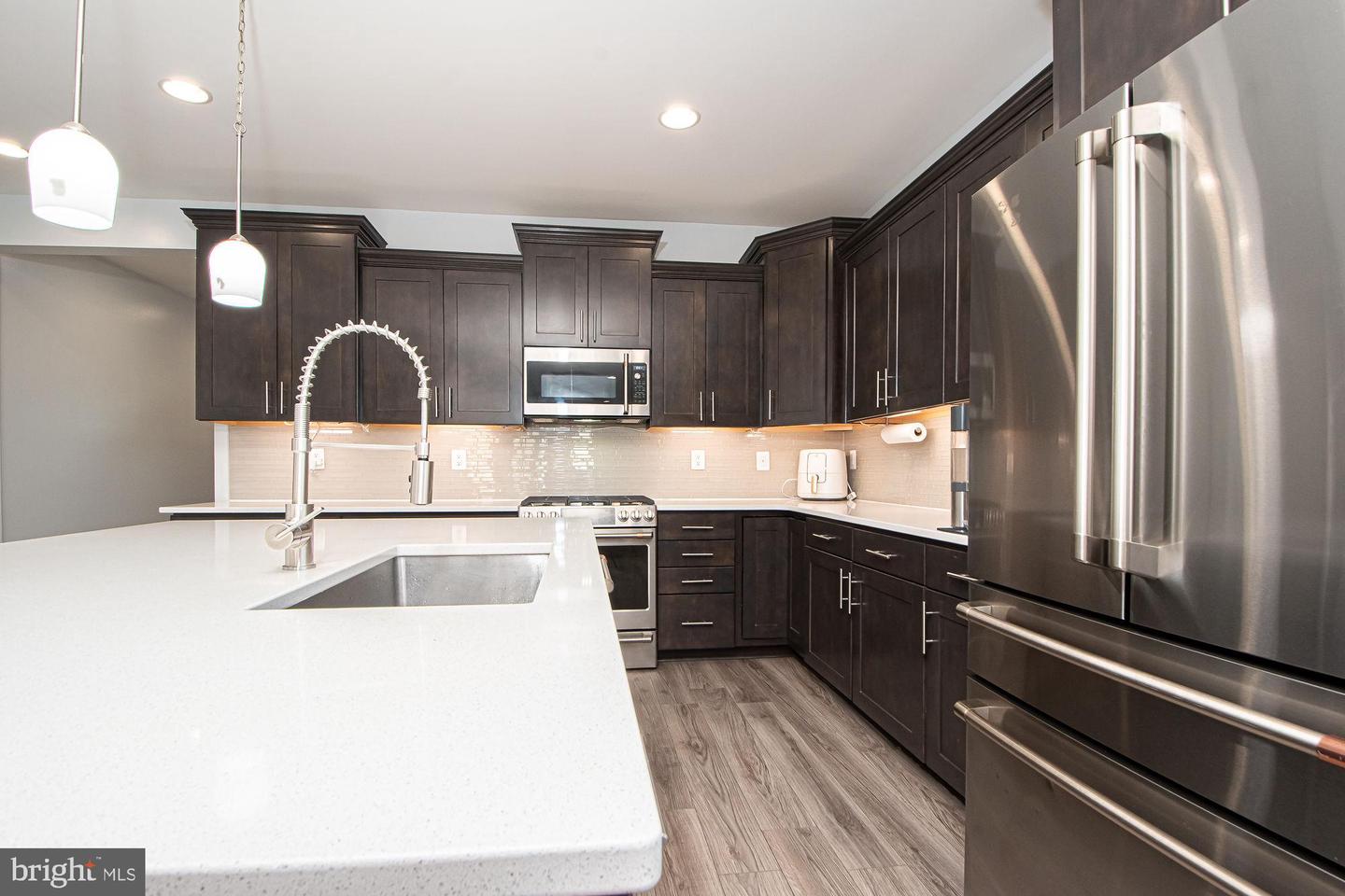 147 WESTCHESTER DR, STEPHENS CITY, Virginia 22655, 5 Bedrooms Bedrooms, ,3 BathroomsBathrooms,Residential,For sale,147 WESTCHESTER DR,VAFV2038526 MLS # VAFV2038526