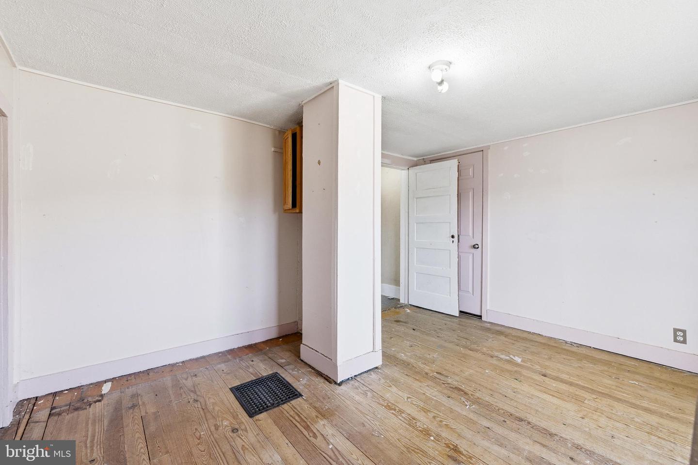 10997 SENEDO RD, MOUNT JACKSON, Virginia 22842, 3 Bedrooms Bedrooms, ,1 BathroomBathrooms,Residential,For sale,10997 SENEDO RD,VASH2013226 MLS # VASH2013226