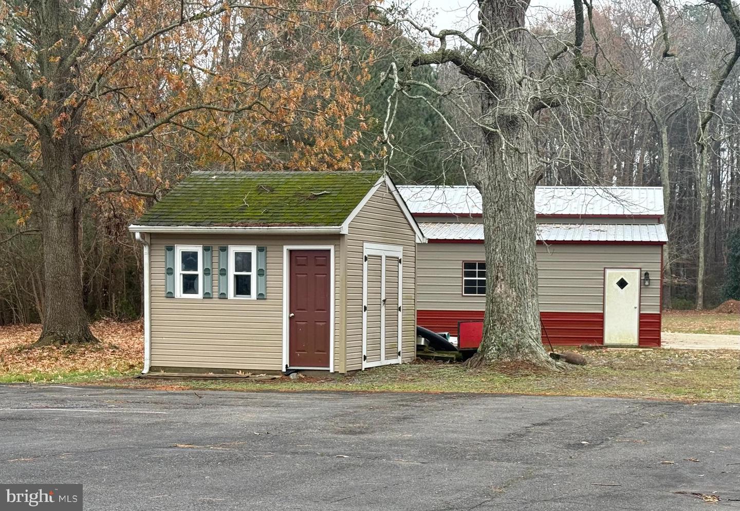 16100 GENERAL PULLER HWY, DELTAVILLE, Virginia 23043, 3 Bedrooms Bedrooms, 8 Rooms Rooms,2 BathroomsBathrooms,Residential,For sale,16100 GENERAL PULLER HWY,VAMX2000274 MLS # VAMX2000274